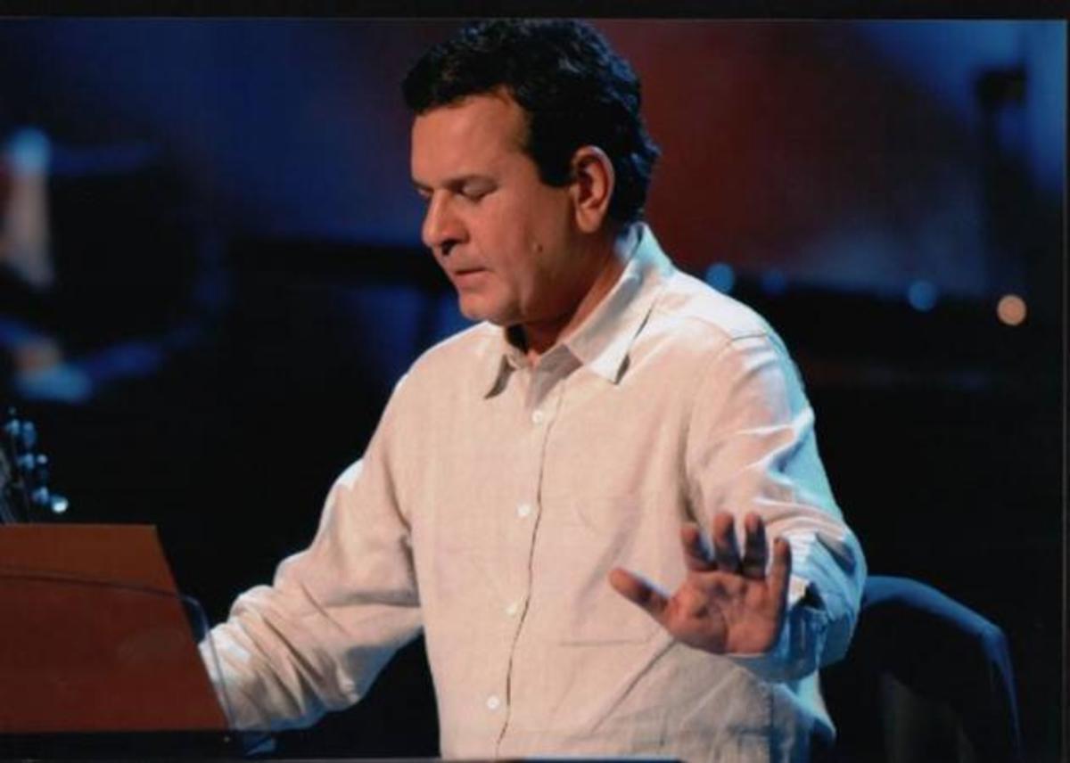 Σταμάτης Σπανουδάκης: Συγκλονίζει η εξομολόγησή του για το θαύμα του Αγίου που τον σήκωσε από την αναπηρική καρέκλα!