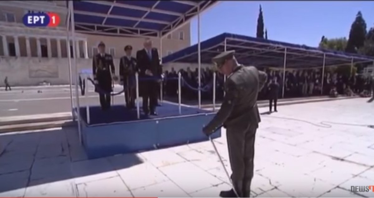 Απρόπτο με σπαθί