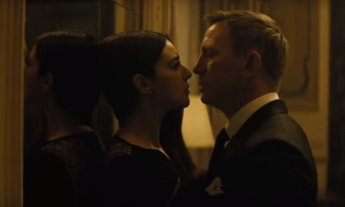 Αυτό είναι το τρέιλερ του James Bond Spectre με τον Ντάνιελ Κρεγκ και τη Μόνικα Μπελούτσι!