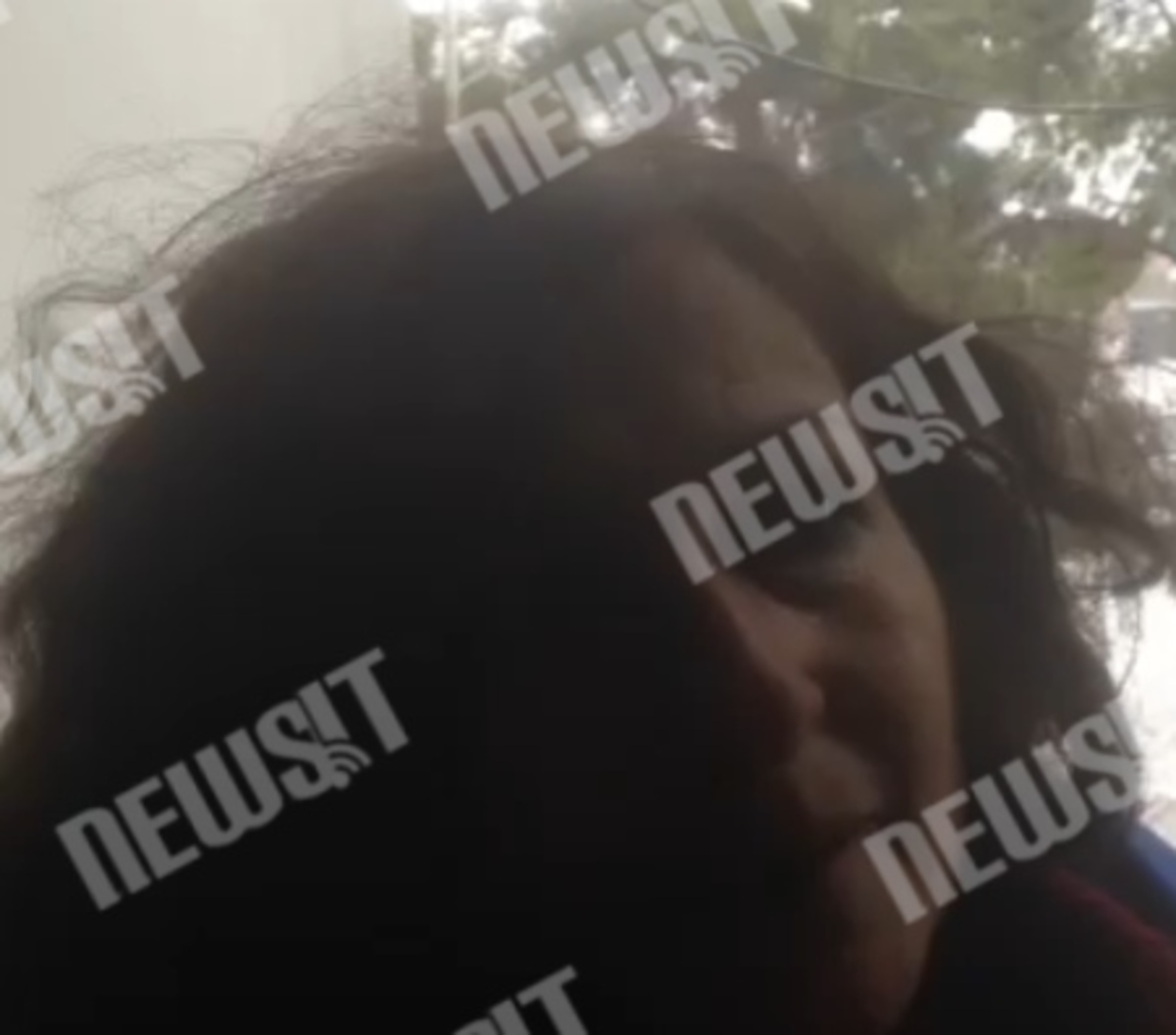 Πτώση κολώνας σε σπίτι