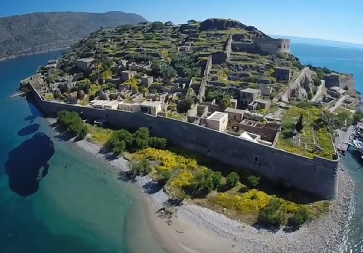 Εκπληκτικό βίντεο “αποκαλύπτει” τη Σπιναλόγκα από ψηλά!