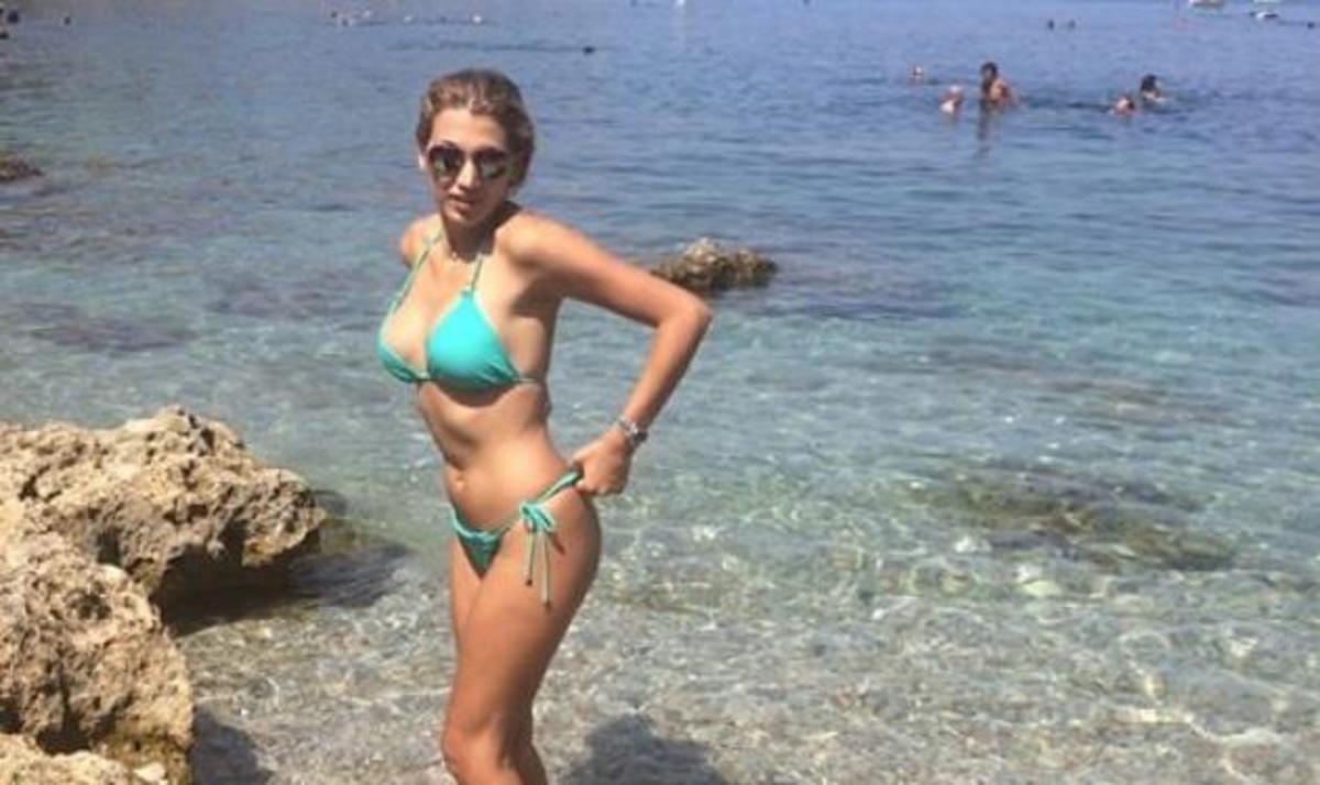 Κωνσταντίνα Σπυροπούλου: Αναστάτωσε τη Ρόδο με το σέξι μπικίνι της!