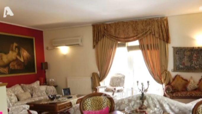 Αυτό είναι το υπέροχο σπίτι πασίγνωστης ηθοποιού, η οποία είχε πάρει 1,5 εκ. δρχ. για να φωτογραφηθεί γυμνή!