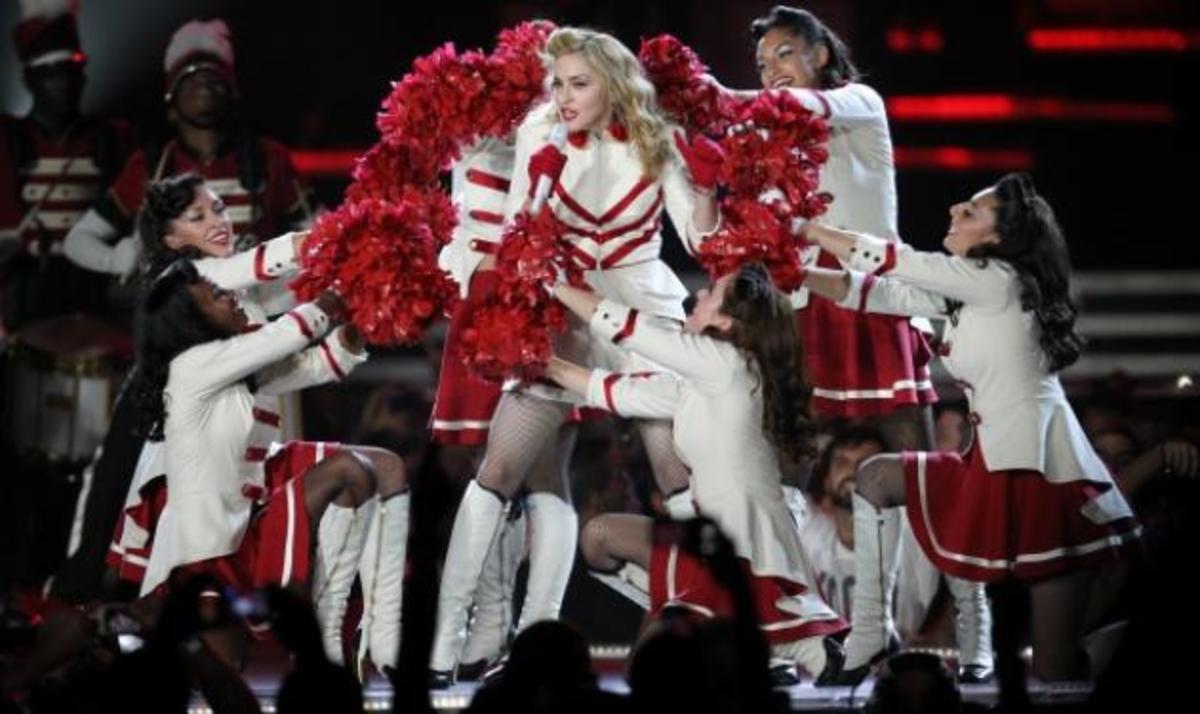 Madonna: Αποθεώθηκε από χιλιάδες θαυμαστές κάτω από τη βροχή στη συναυλία στη Ν. Υόρκη! Βίντεο