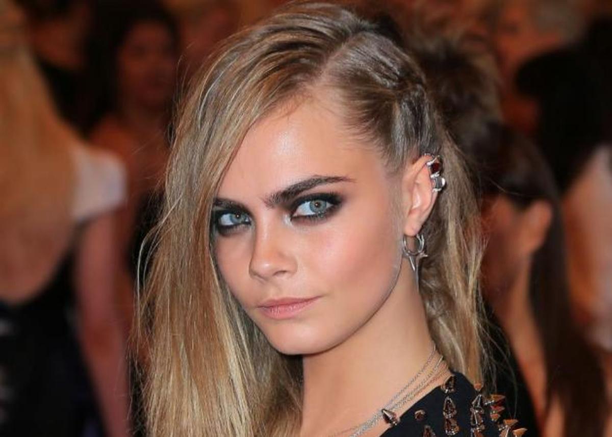 Δες την νέα καμπάνια της Cara Delevingne για τον YSL!