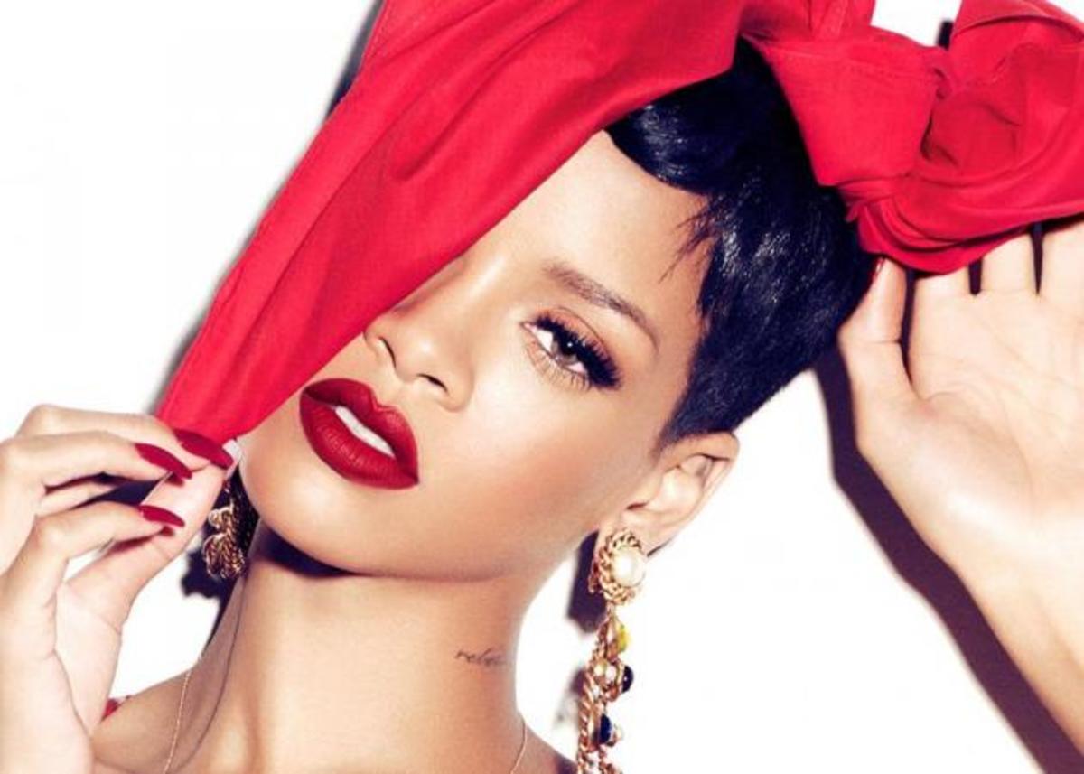 OMG! Έφτασε στο γραφείο η συλλογή της Rihanna για τα MAC!