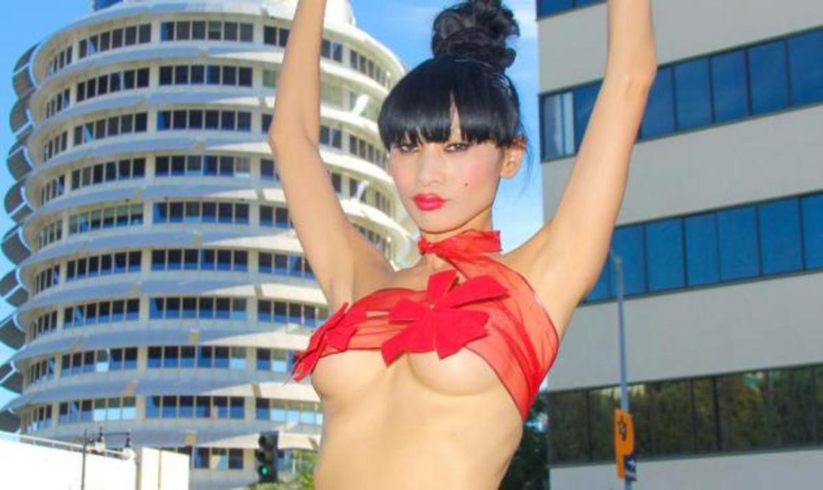 Είναι 48 ετών και τα… πέταξε όλα έξω στο Χόλιγουντ!