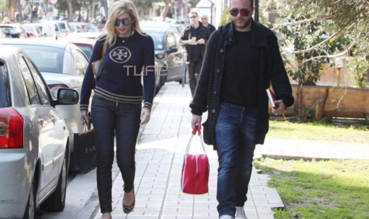 Κωνσταντίνα Σπυροπούλου: Οι βόλτες με τον κολλητό της στη Γλυφάδα!