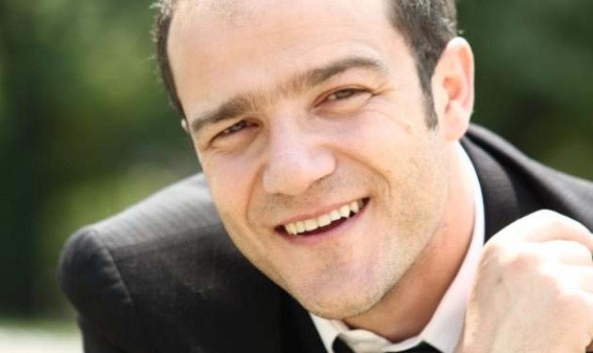 Ο ηθοποιός Φώτης Σπύρος, μιλά στο TLIFE για τις μέρες που πέρασε στη φυλακή!