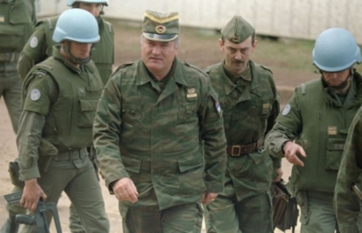 Σφαγή Σρεμπρένιτσα: Που ήταν ο Ράτκο Μλάντιτς και το απίθανο άλλοθι της σύζύγου του!