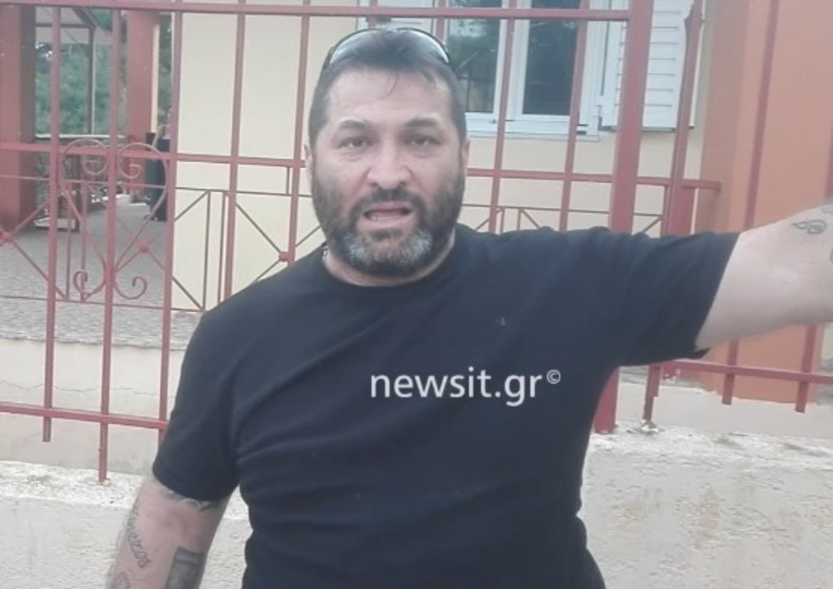 Φωτιά στους Αγίους Θεοδώρους