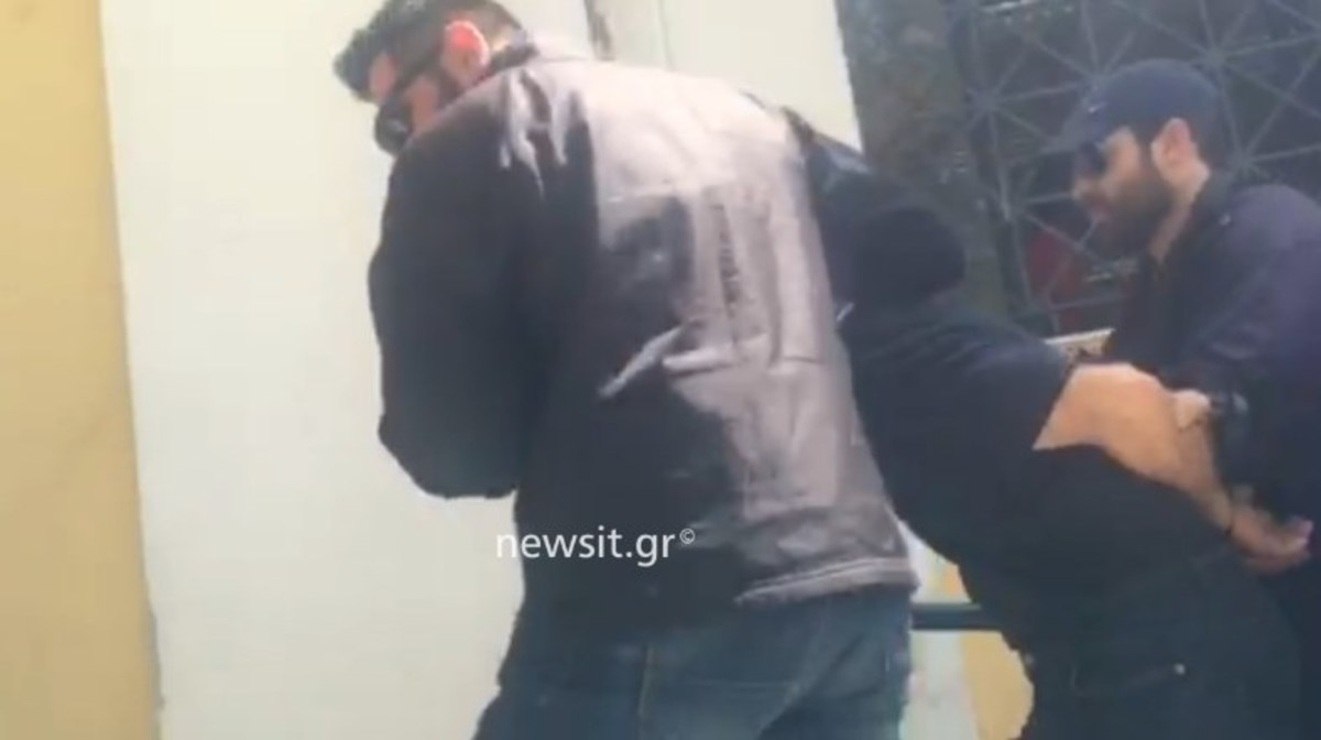 Ο παιδοκτόνος στον ανακριτή