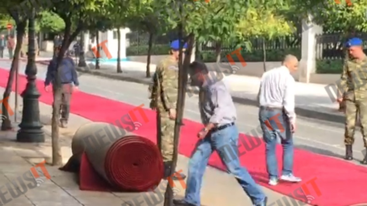 Προετοιμασίες στο προεδρικό μέγαρο