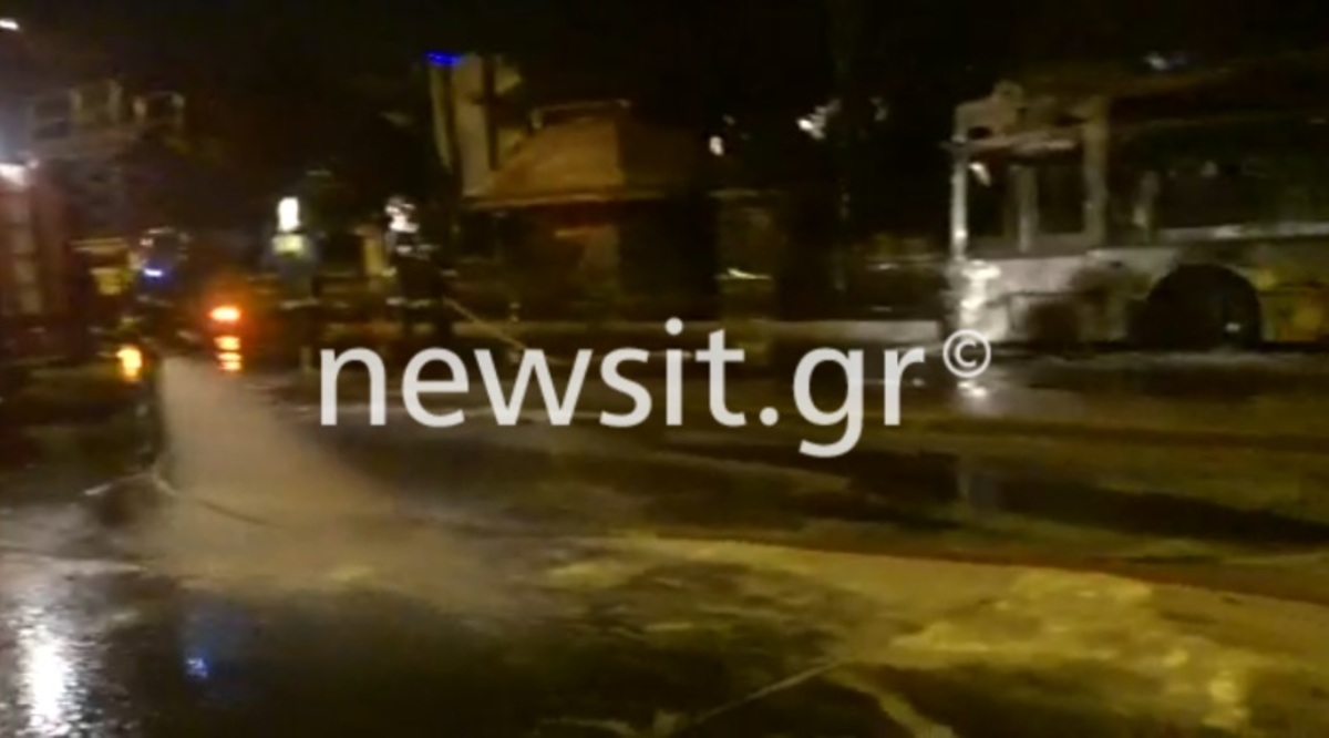 Εμπρηστική επίθεση στην Πατησίων