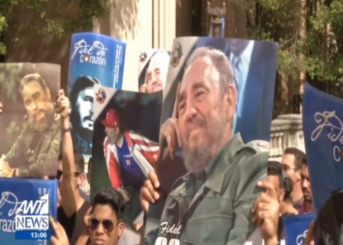 Διχάζει ο Φιντέλ Κάστρο