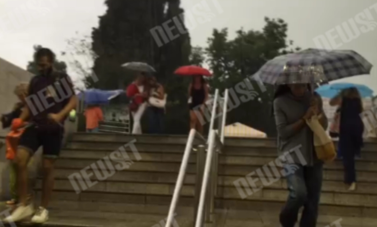 Η καταιγίδα στο Σύνταγμα