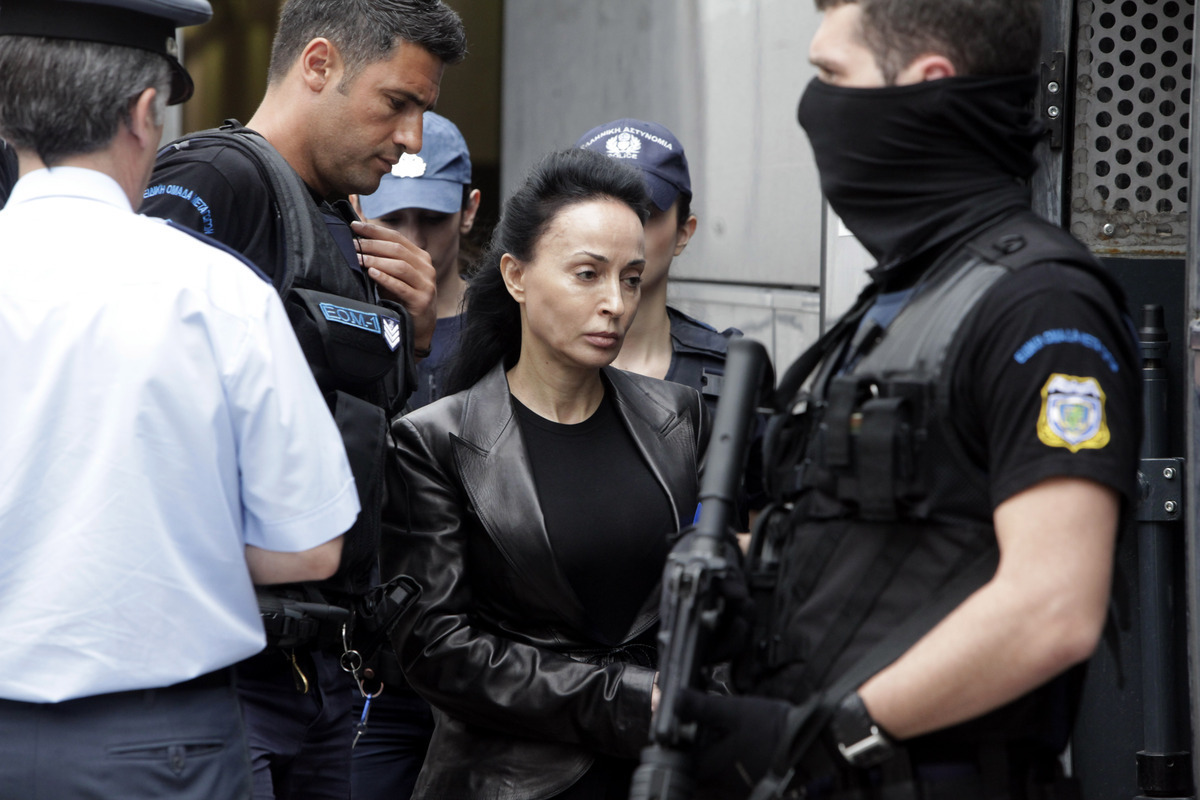 Η μαφία των φυλακών οργάνωσε την απόδραση της Βίκυς Σταμάτη; Το ασυνάρτητο σημείωμα που βρέθηκε στο δωμάτιό της: “Κρύβετε τον ήλιο μου, το παιδί μου”