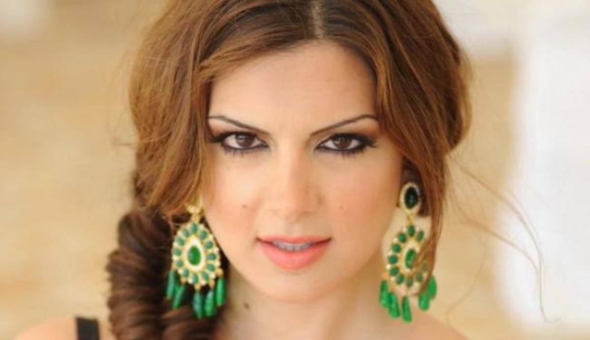 H φωτογραφία ντοκουμέντο της Σταματίνας Τσιμτσιλή όταν έπεσε μαύρο στα κανάλια!