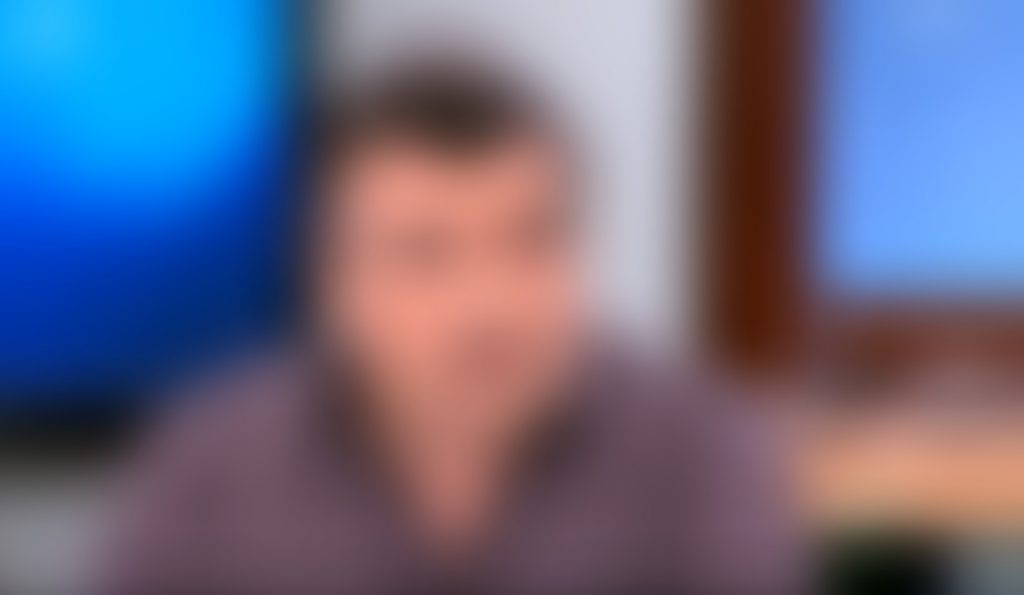 Ποιος παρουσιαστής εξομολογήθηκε πως έχει φάει κατσαρίδα;
