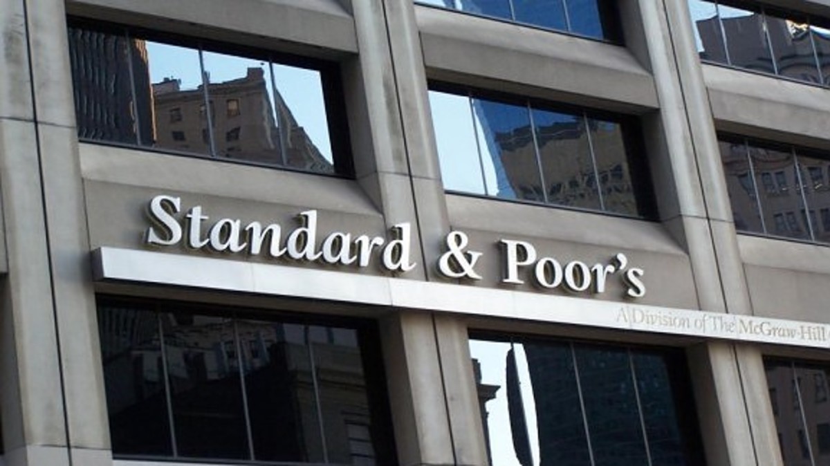 Standard & Poor’s και Fitch αναβάθμισαν τη Κύπρο