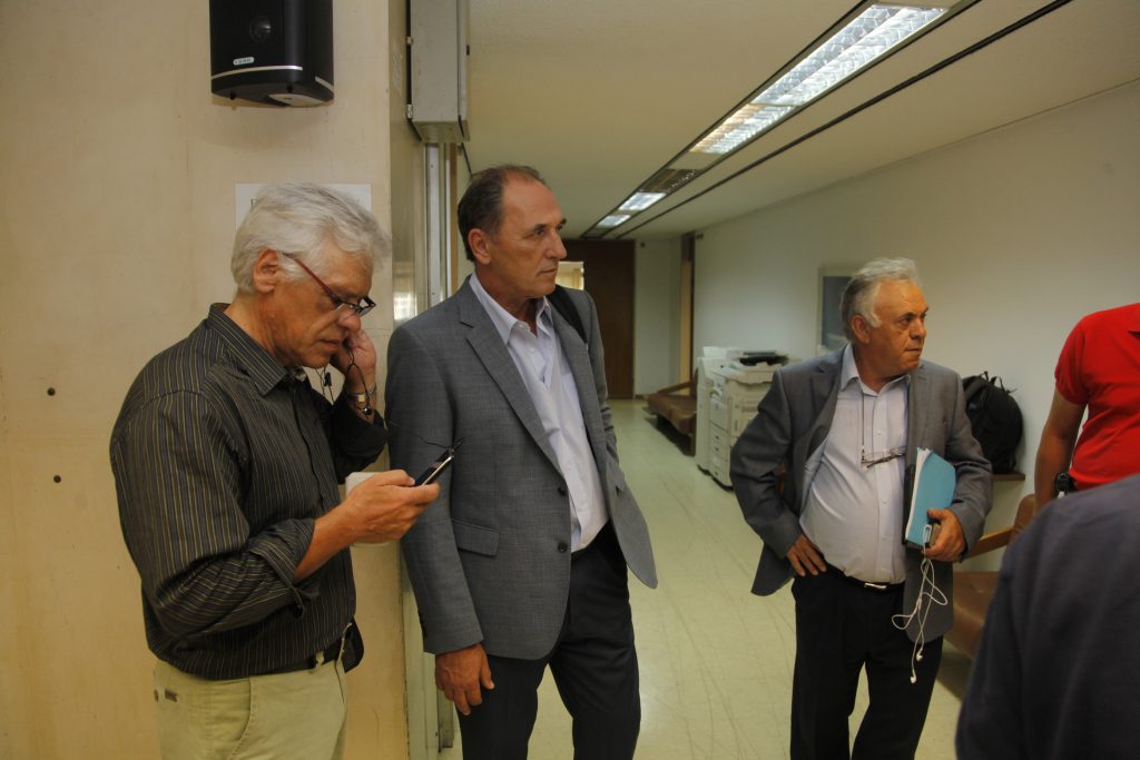 Δεν εντυπωσίασαν τους ξένους οίκους Σταθάκης και Μηλιός στο Λονδίνο