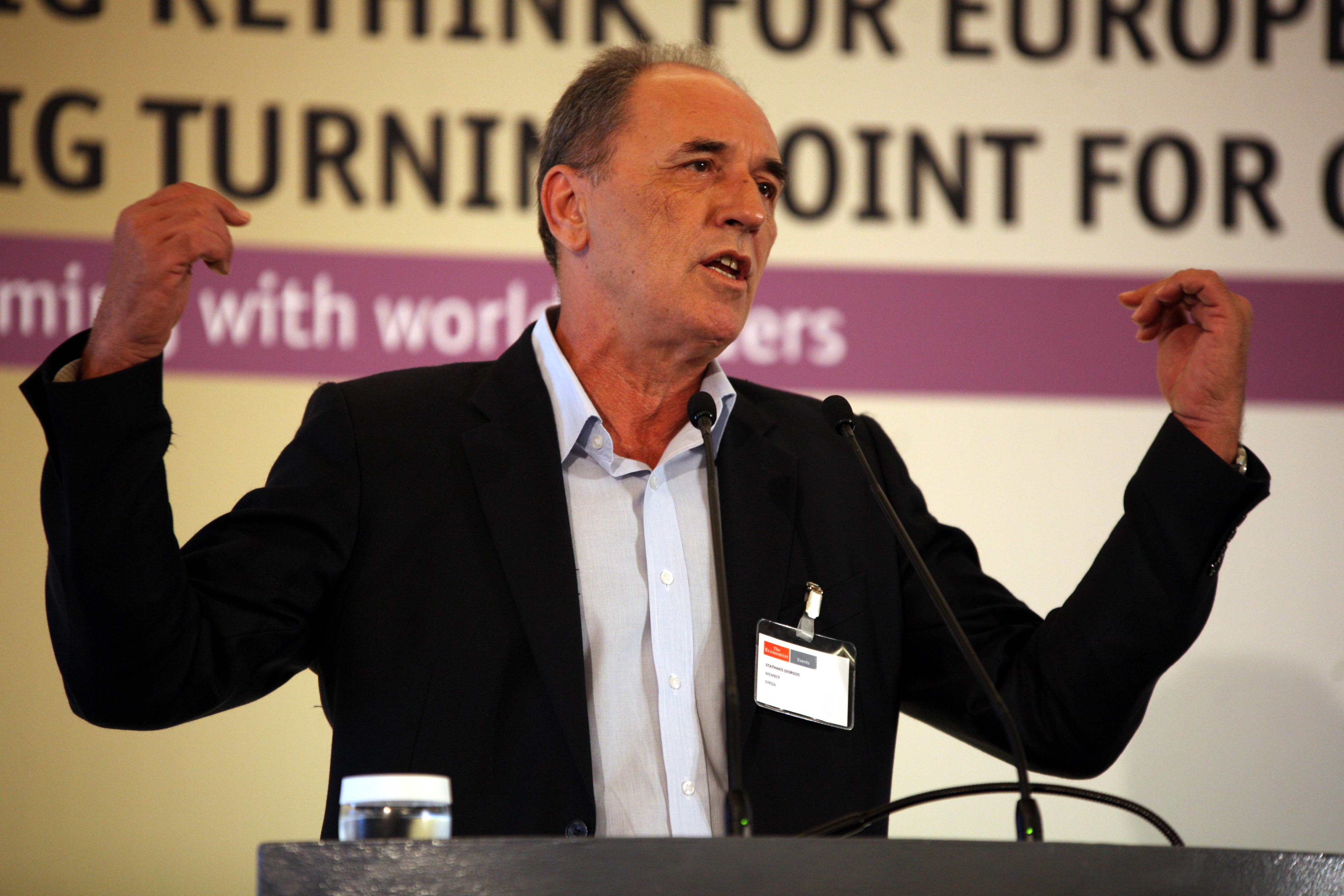 Σταθάκης: “Θέλουν τρίτο μνημόνιο για να συνεχίσουν το πείραμα της Ελλάδας”