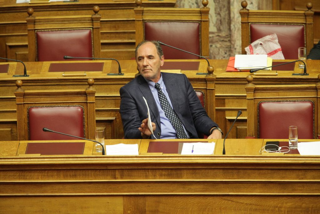 Αλλαγές στις εισπρακτικές ετοιμάζει η κυβέρνηση