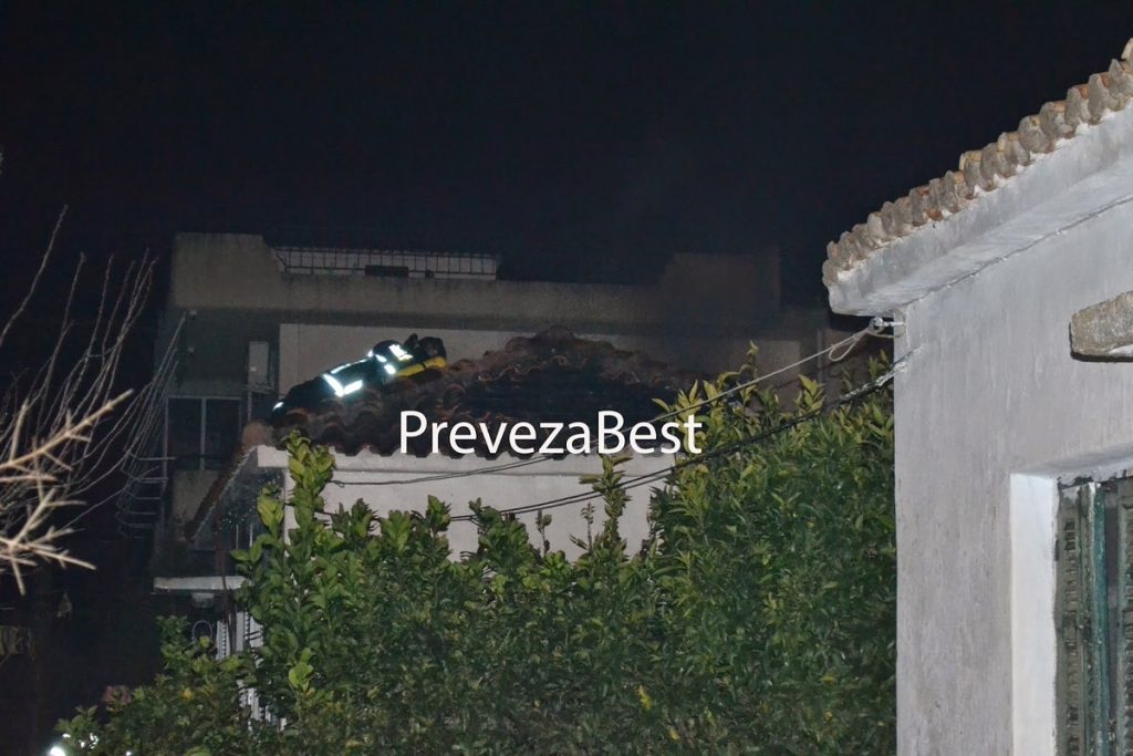 Πρέβεζα: Κατέρρευσε στέγη σπιτιού μετά από φωτιά
