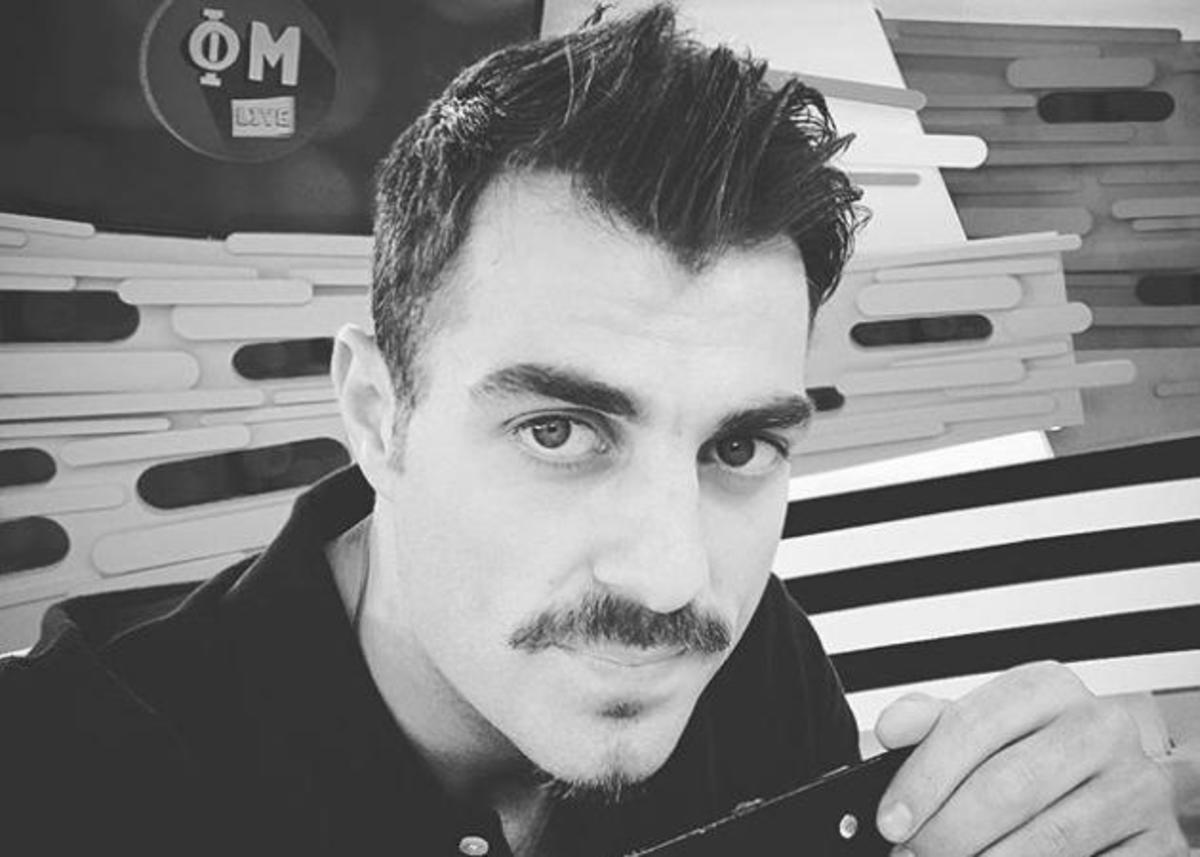 Στέλιος Χανταμπάκης: Στη δουλειά με τον κούκλο γιο του!