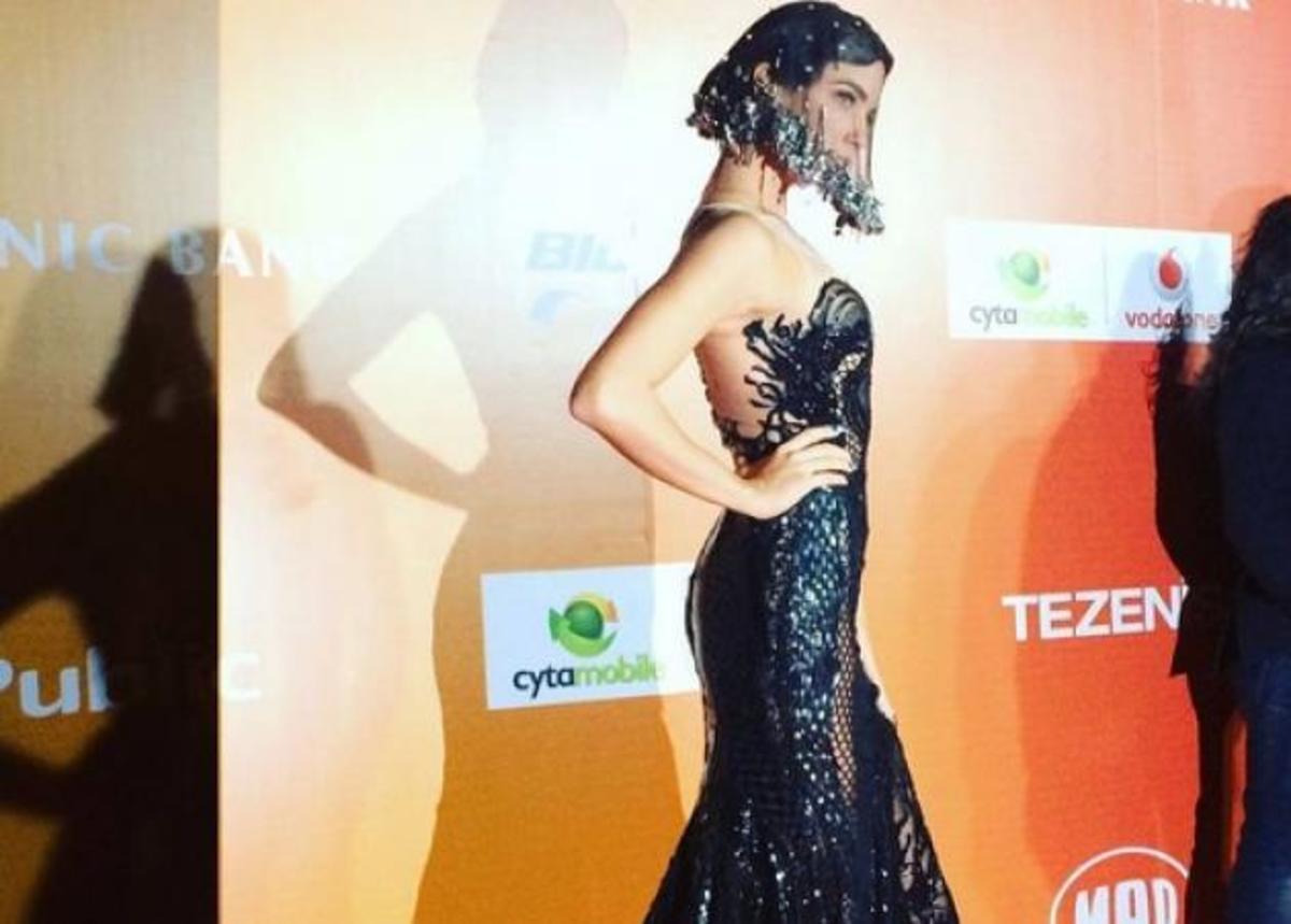 Κατερίνα Στικούδη: Εντυπωσιακή εμφάνιση στα Μad Music Awards Κύπρου!