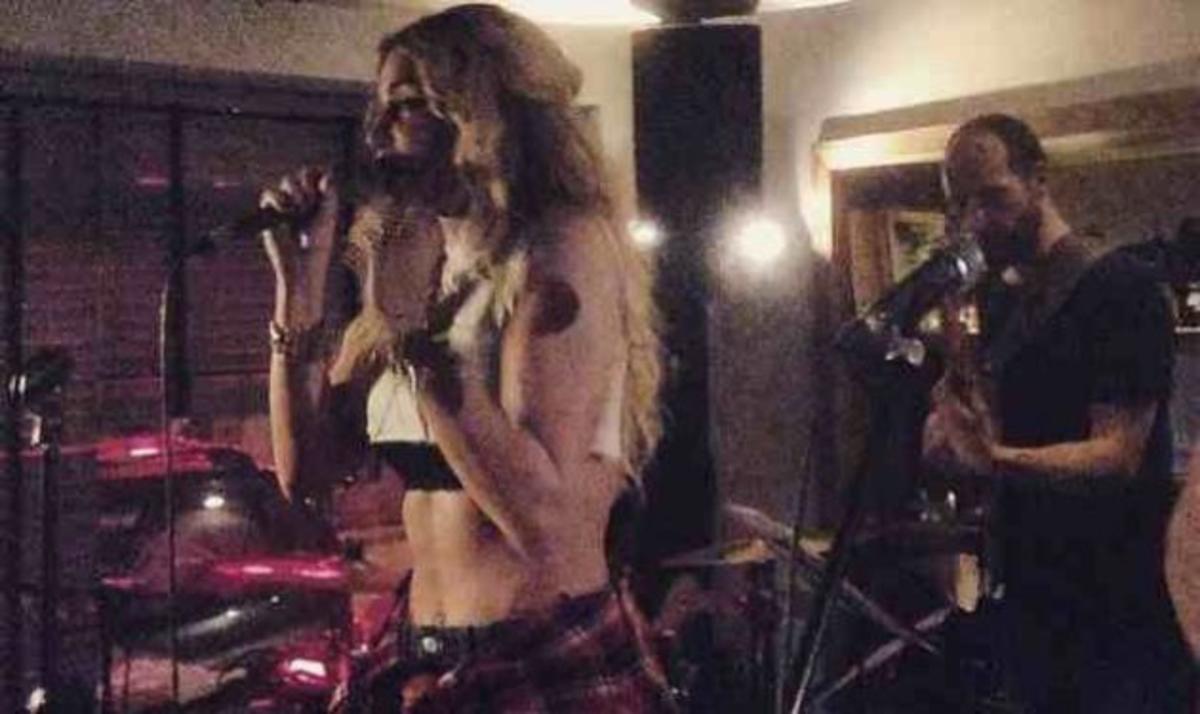 Η νέα σέξι εμφάνιση της Κατερίνας Στικούδη!