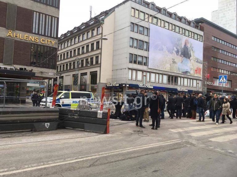 Στοκχόλμη, η επόμενη μέρα της τρομοκρατικής επίθεσης στη Σουηδία – Έρημη πόλη και φόβος παντού
