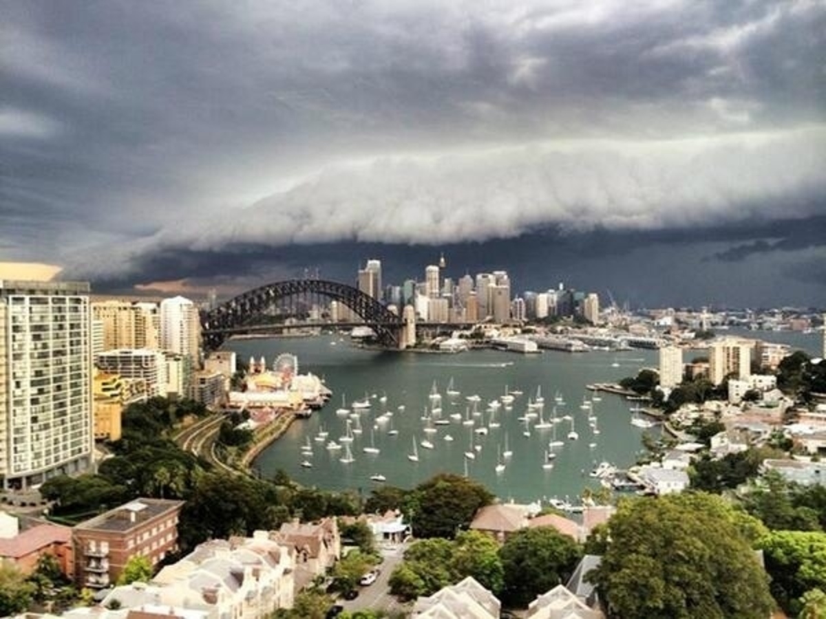Η στιγμή που η καταιγίδα πλησιάζει απειλητικά το Σίδνεϊ! – ΦΩΤΟ