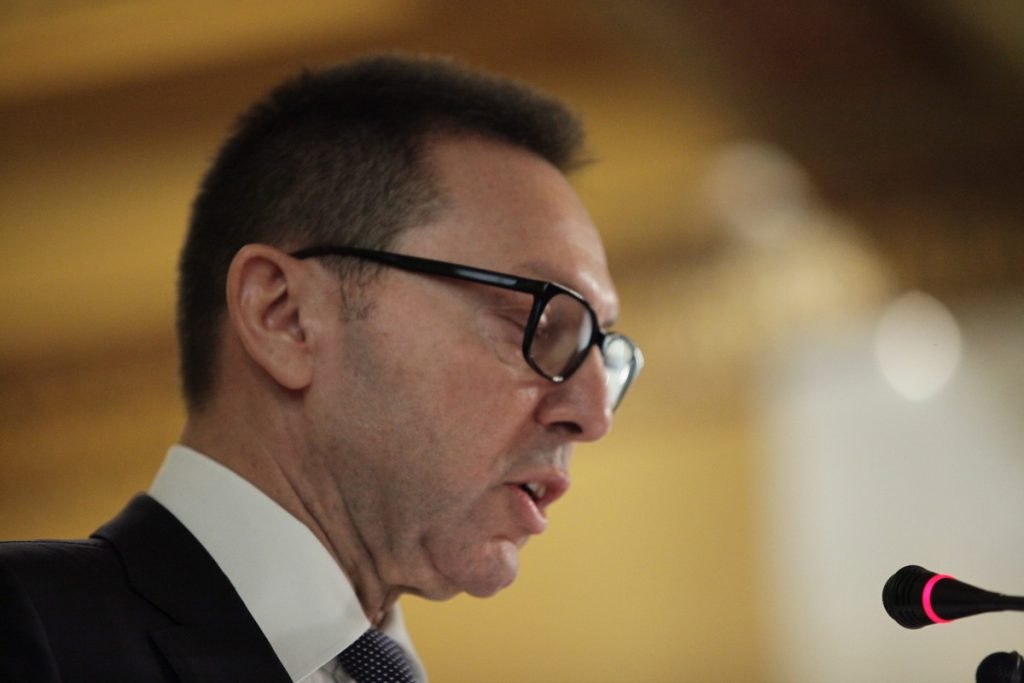 Στουρνάρας: Η ελληνική φαρμοακοβιομηχανία μπορεί να δώσει λύση στην οικονομία