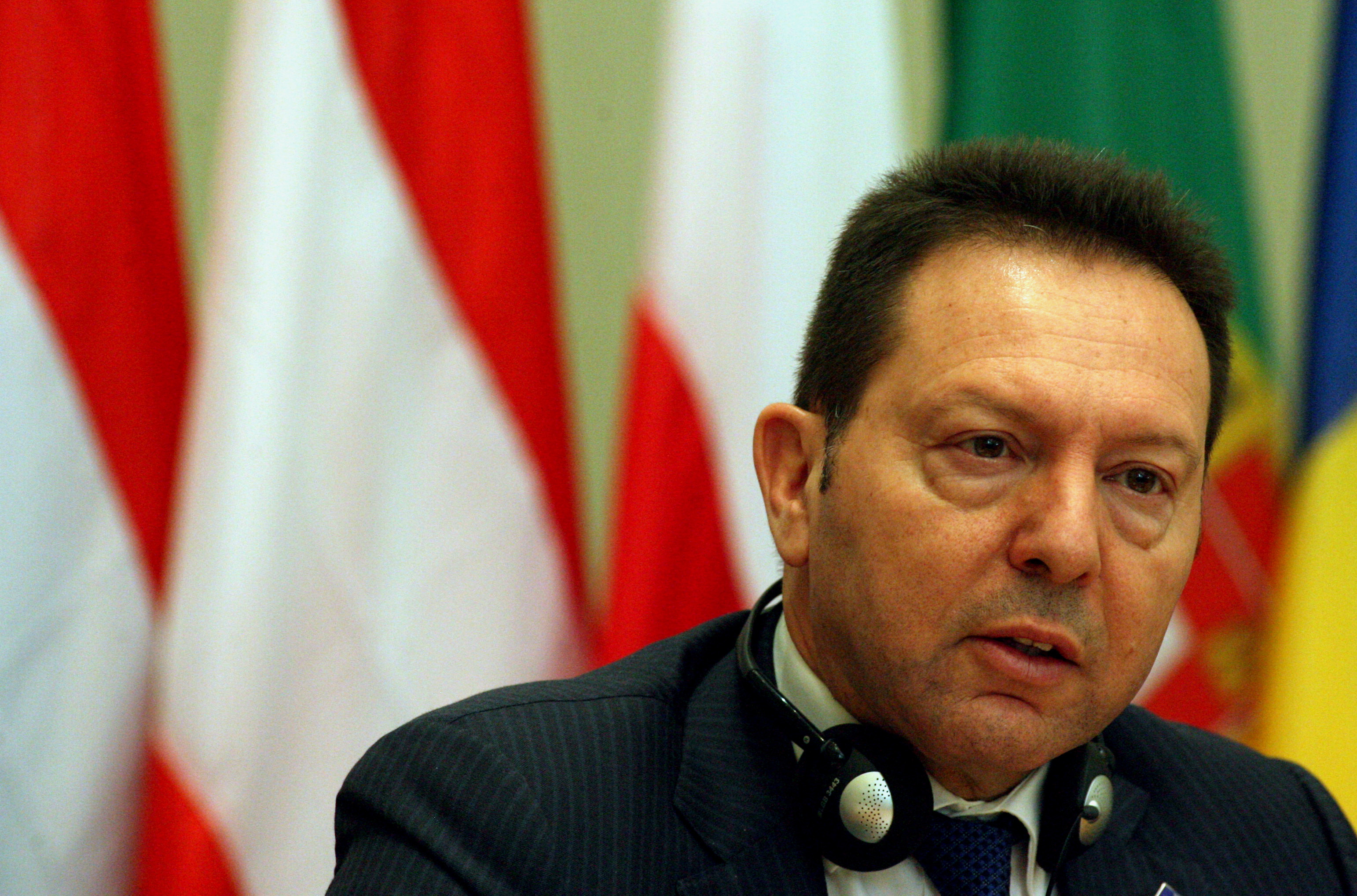 Στουρνάρας: Στο Eurogroup της 5ης Μαΐου θα τεθεί το θέμα του χρέους