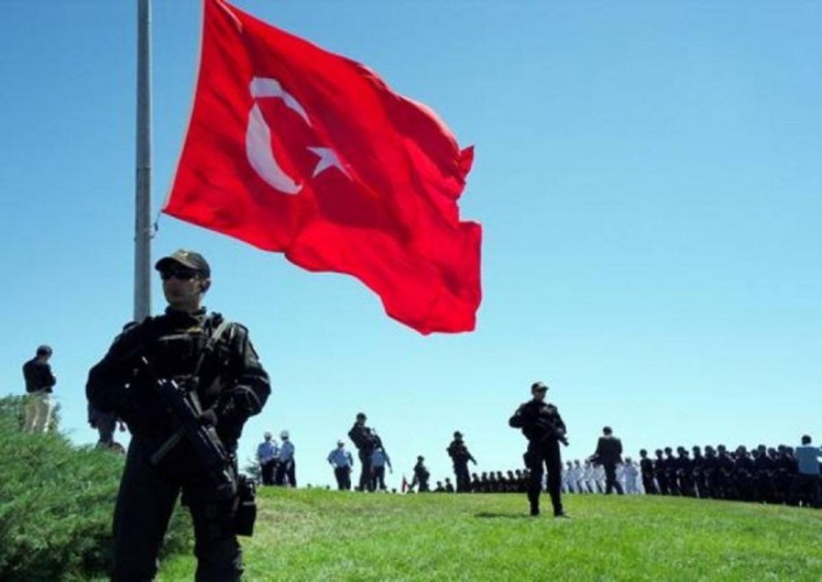 Κλείσιμο της Στρατιάς του Αιγαίου για “να βοηθήσουμε την Ελλάδα”! Ποιος Τούρκος το πρότεινε