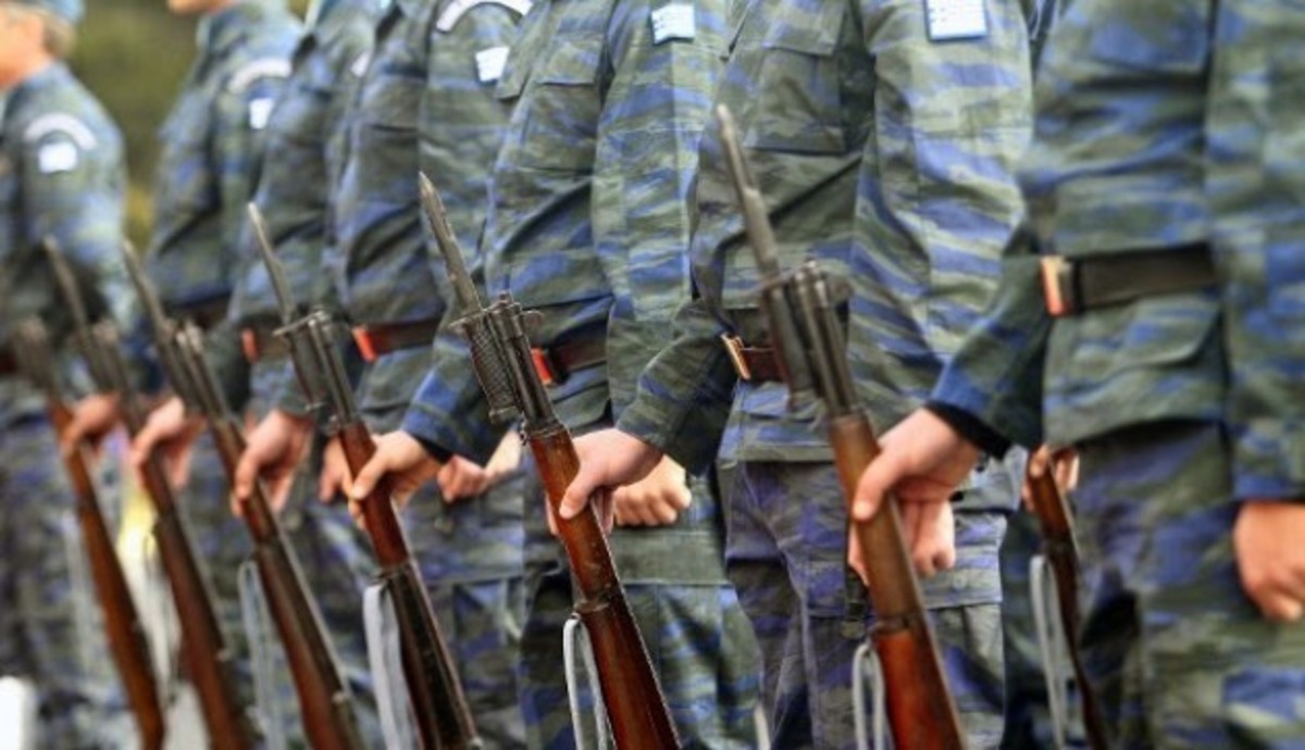 Στρατιωτικοί ζητούν να δοθεί παράταση για αποστρατείες με το παλαιό ασφαλιστικό καθεστώς