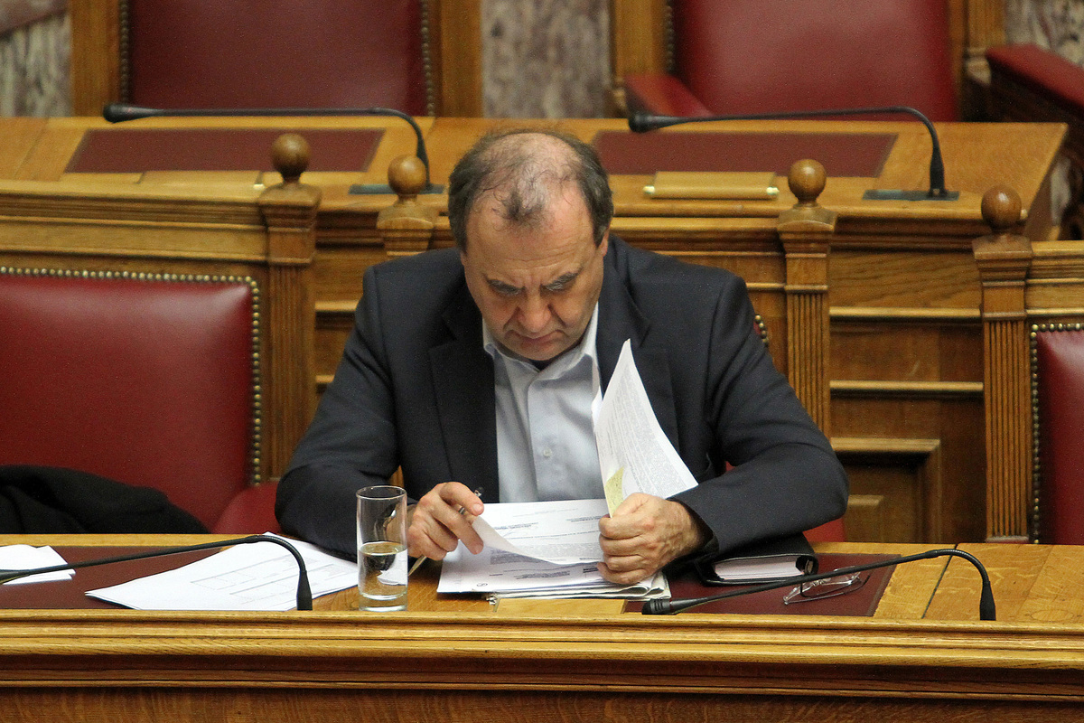 Ανέβασε πίεση ο Δ. Στρατούλης αλλά αποχώρησε αφού τα έψαλε στους θεσμούς