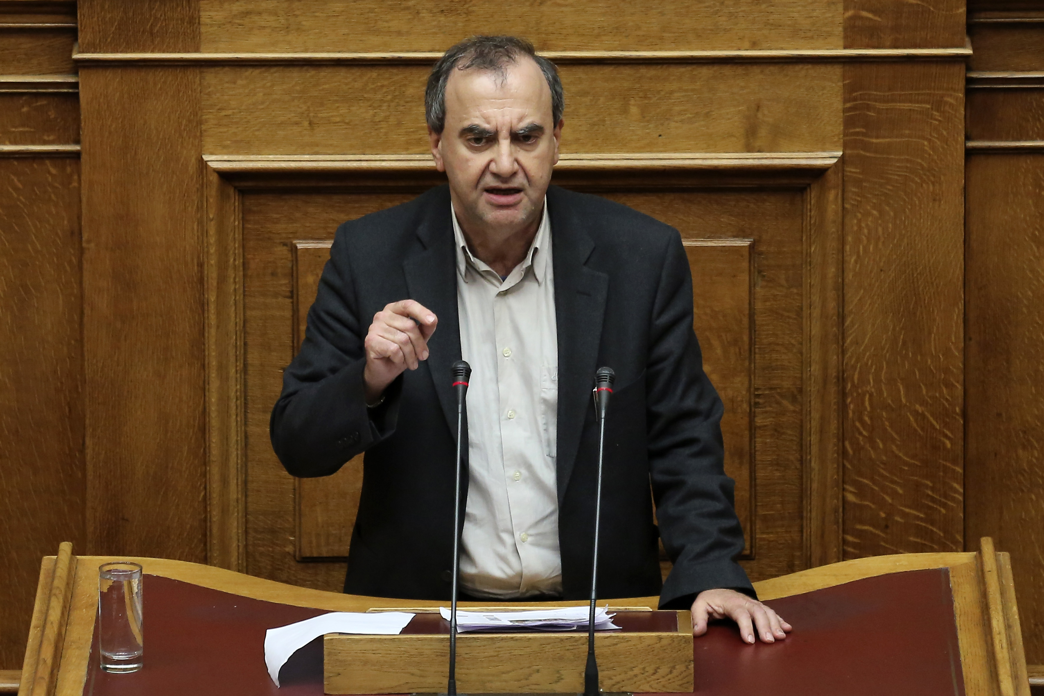 ΣΥΡΙΖΑ: Έβαλαν τα χακί για νέο πραξικόπημα