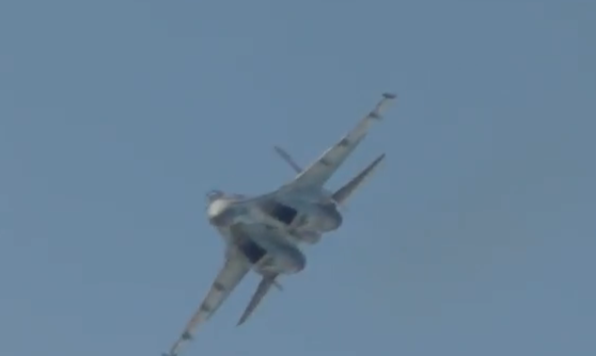 Paris Airshow 2013: SU – 35 – Το ρωσικό “θαύμα” στο Παρίσι (VIDEO)