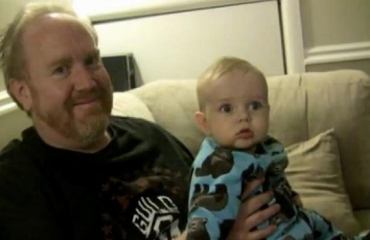 Το πιο συγκινητικό βίντεο που κυκλοφορεί – Αφιέρωσε το “Let It Be” για τον άρρωστο με καρκίνο γιο του!