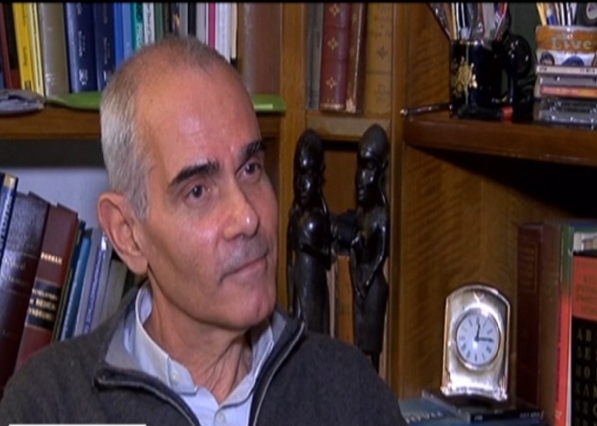 Τι δηλώνει ο γιατρός που υπέγραψε με τον σύντροφο του το πρώτο σύμφωνο συμβίωσης! Βίντεο