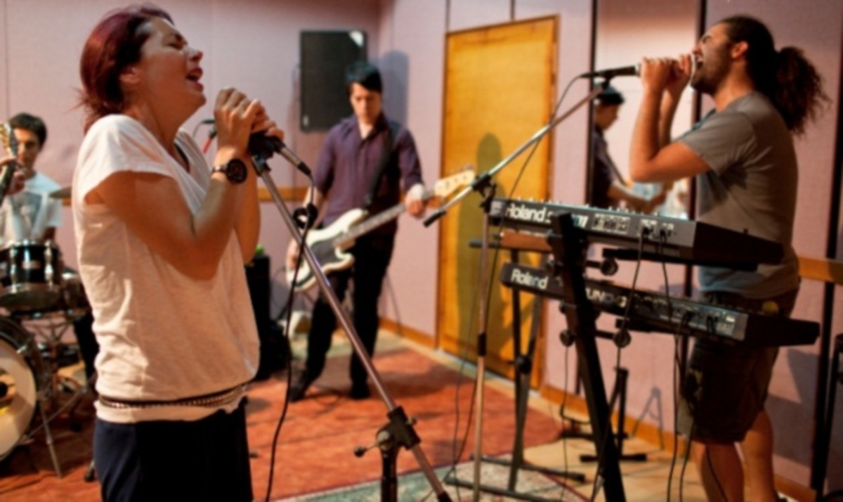 Σ. Χατζηαργύρη: Οι τελευταίες πρόβες της μπάντας της πριν τη μεγάλη συναυλία με τους Red Hot Chili Peppers! Φωτογραφίες