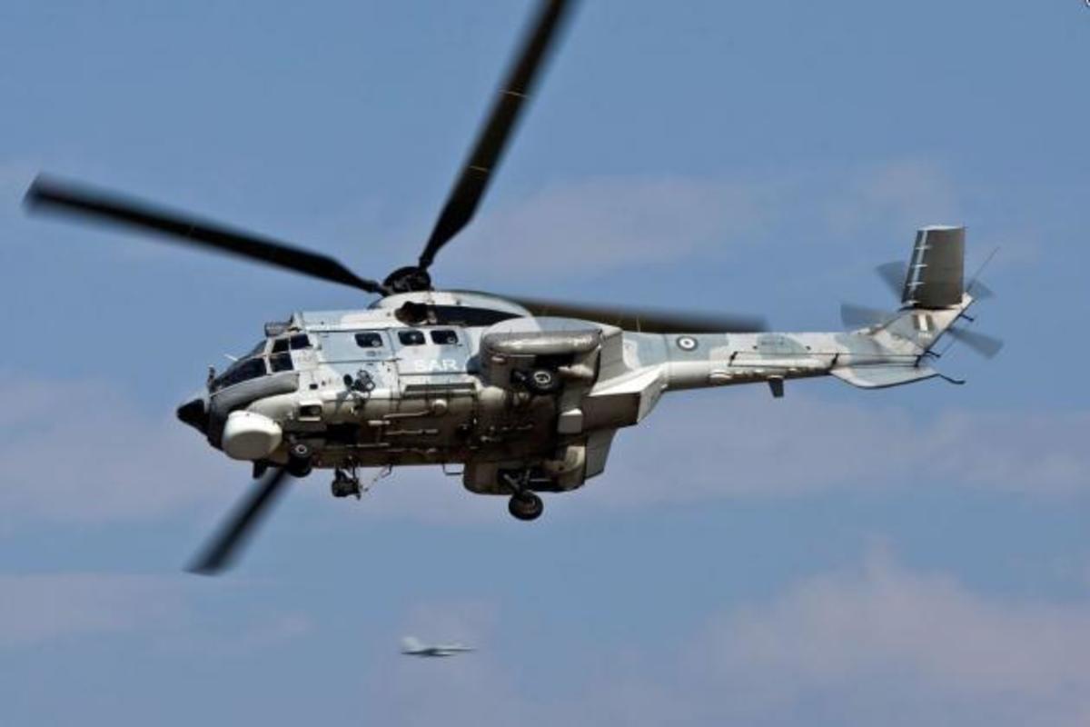 Τα Super Puma οργώνουν το Αιγαίο για να εντοπίσουν ναυαγό [ΧΑΡΤΗΣ]