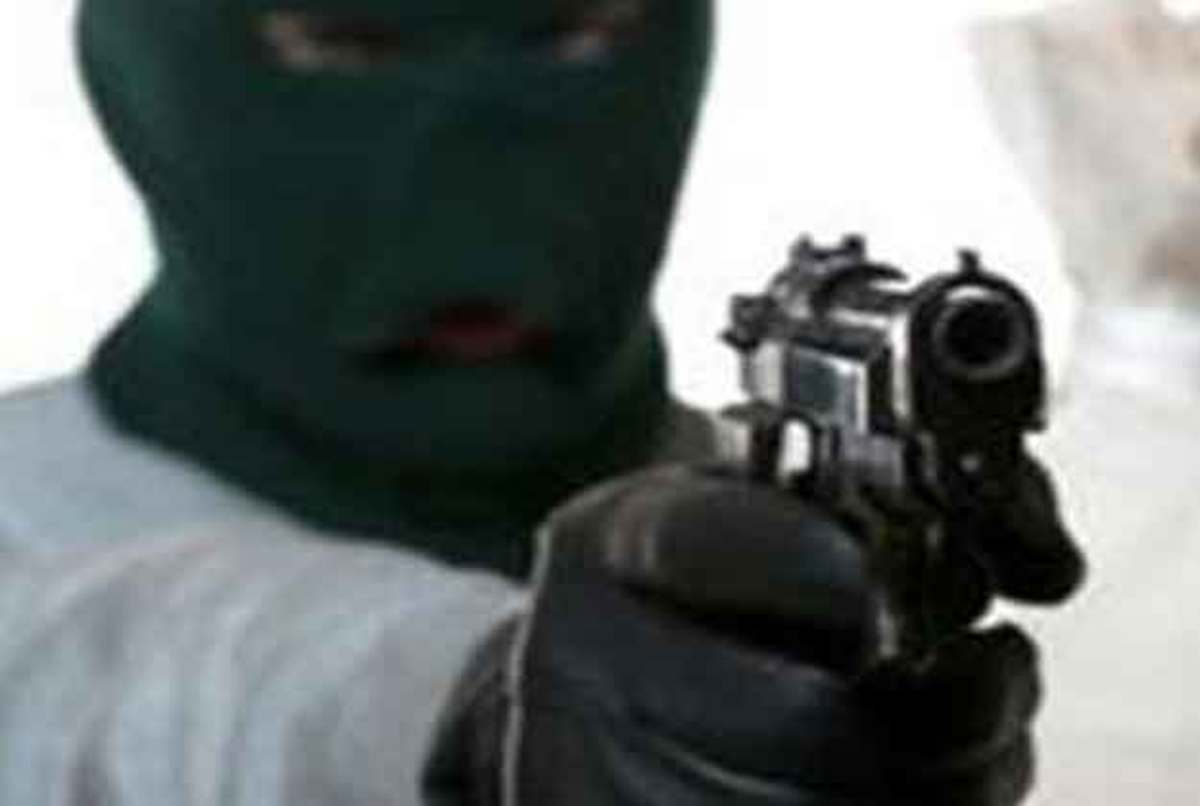 Θεσσαλονίκη: Άδειασαν το ταμείο, άρπαξαν κι ένα πορτοφόλι!