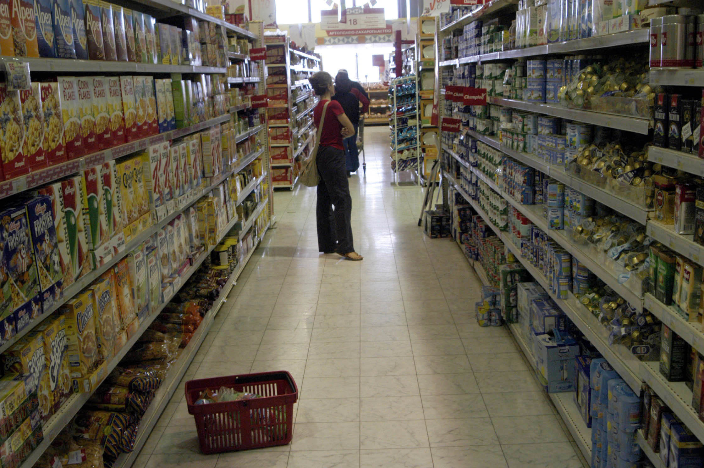 Παρά την κρίση η Ελλάδα παραμένει από τις ακριβότερες χώρες στα προϊόντα