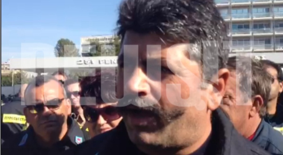 Διαμαρτυρία πυροσβεστών στην Αθήνα