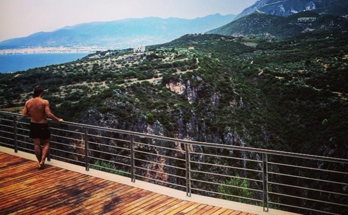 Δείτε για πρώτη φορά το πολυτελές «καταφύγιο» της Βίκυς Σταυροπούλου και του Χρήστου Χατζηπαναγιώτη στην Καλαμάτα