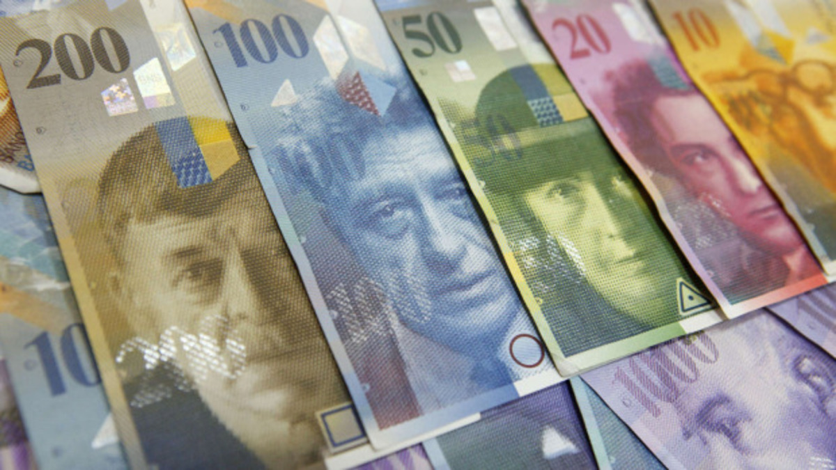 Ανοίγει ο δρόμος για την φορολόγηση ελληνικών καταθέσεων στην Ελβετία