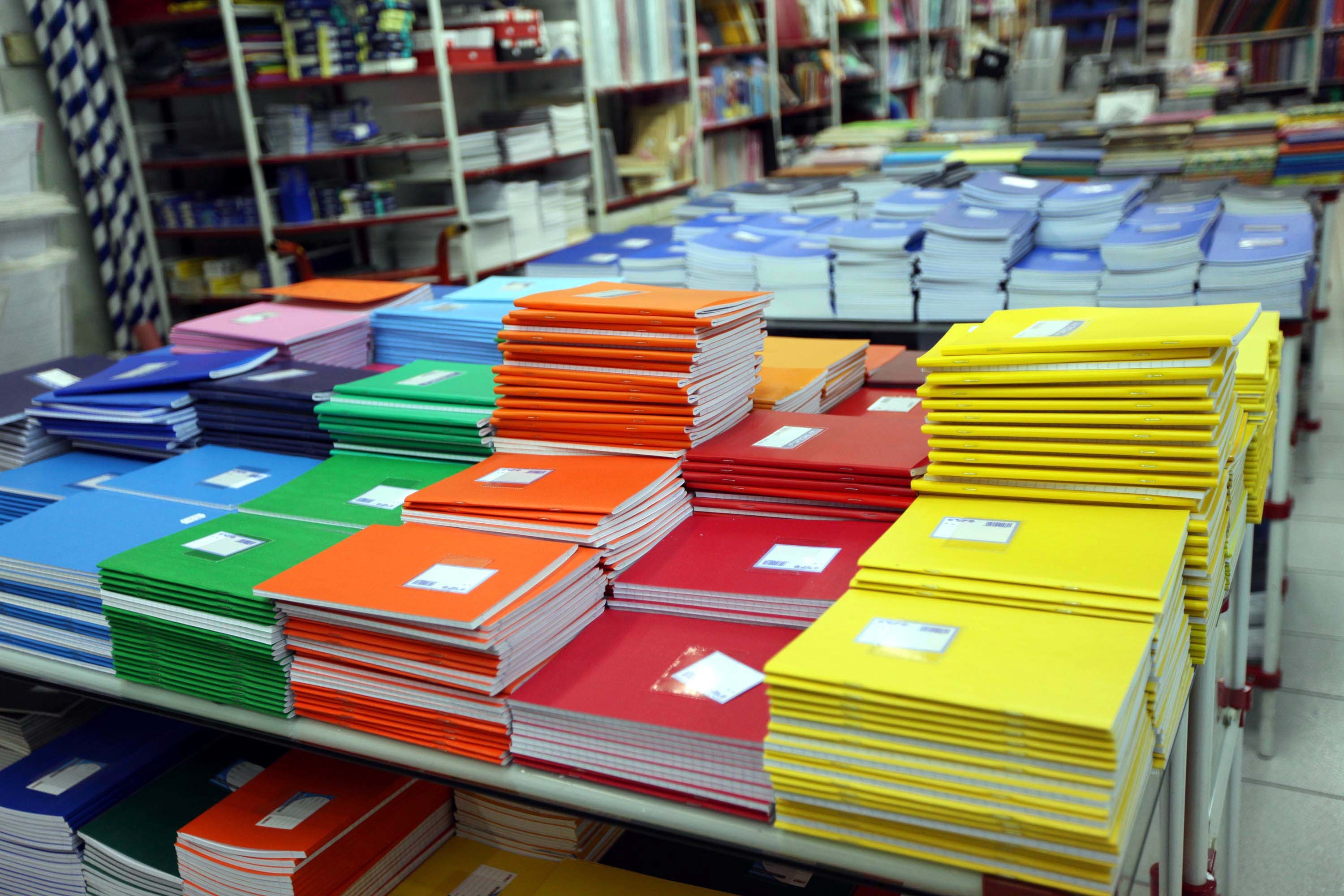 Οικονομικό βοήθημα σε οικογένειες για να στέλνουν τα παιδιά στο σχολείο